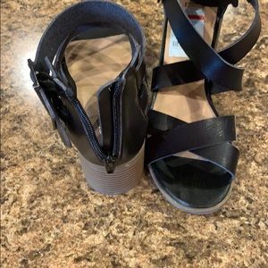 Material Girl sandals